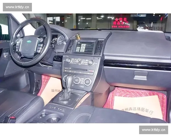 陆虎品牌全新进化：探秘其越野性能与豪华设计的完美融合